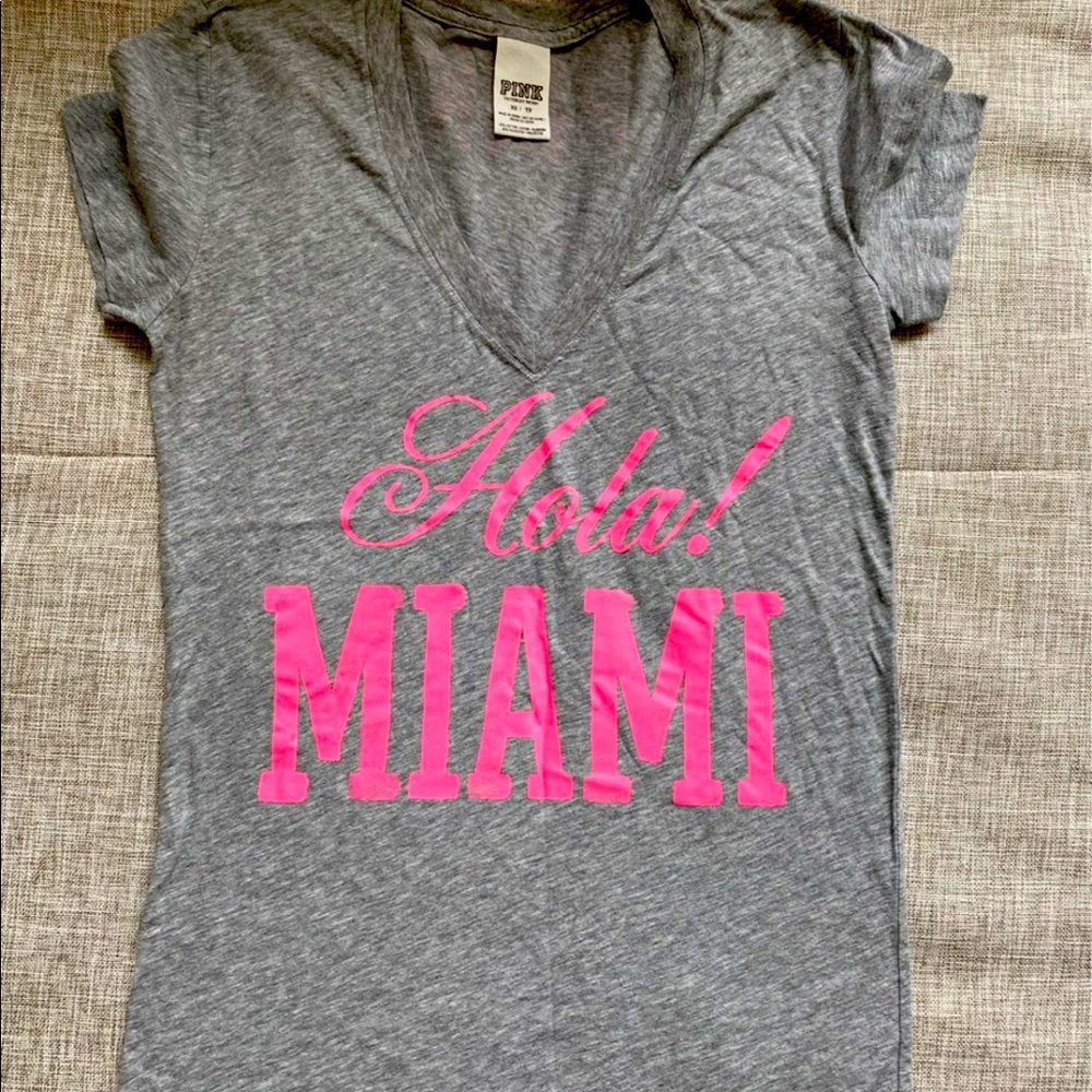 Victoria’s Secret pink gray vneck “hola Miami”